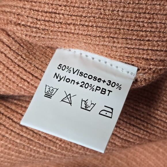 NWT Women's Small Oversized Drop Shoulder Side Split Sweater - Picture 8 of 8